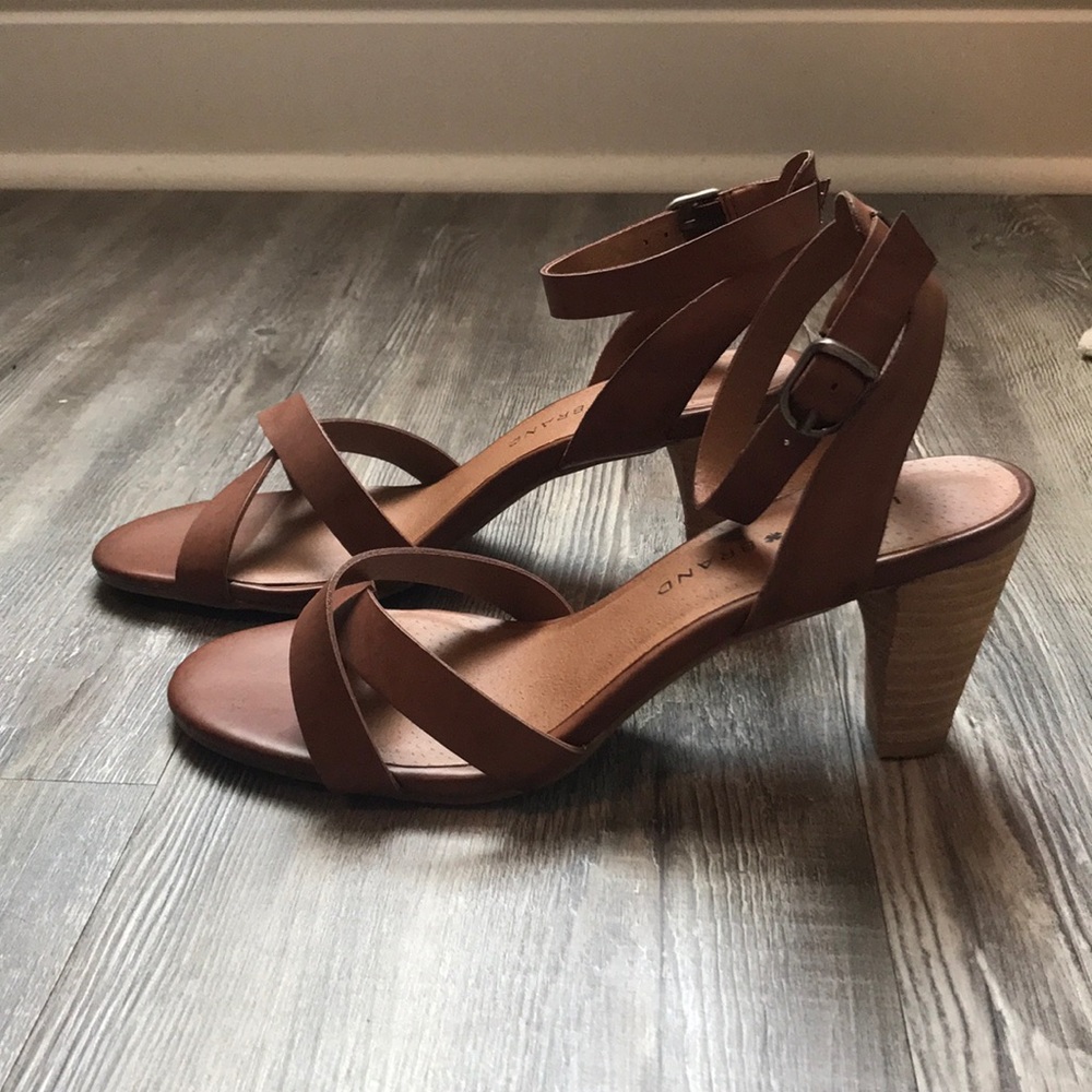 Lucky Brand brown wooden heel sandals